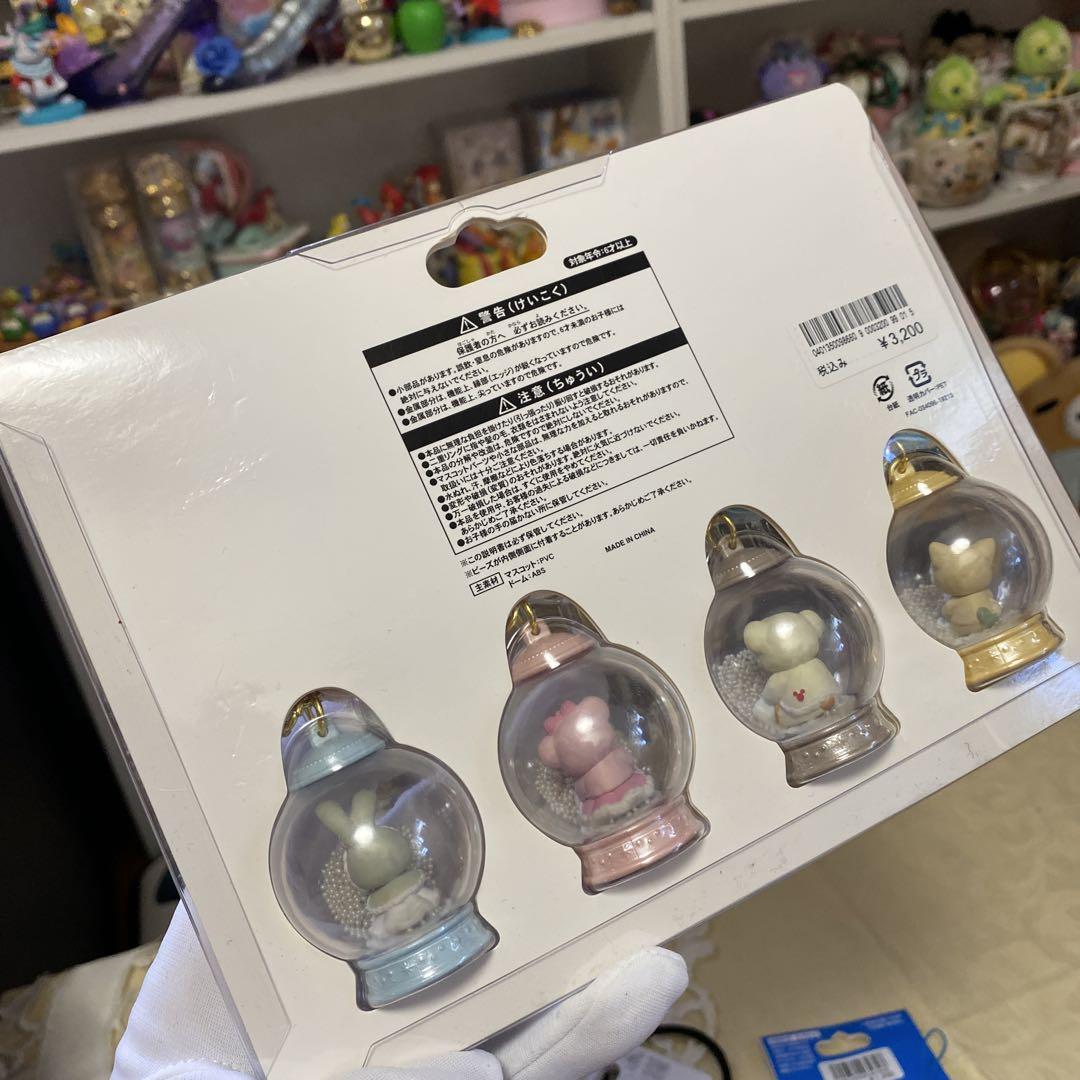 【人気】 ディズニー ダッフィー ウィンターホリデー スノードーム キーチェーン Disney - ディズニーシー ダッフィー ウィンターホリデー スノー