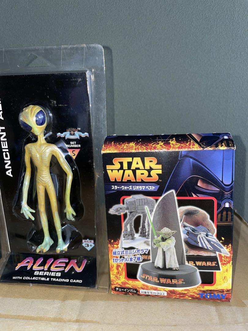 スターウォーズ・￼ALIEN・UMA・謎の円盤UFO・フィギュア4個セット