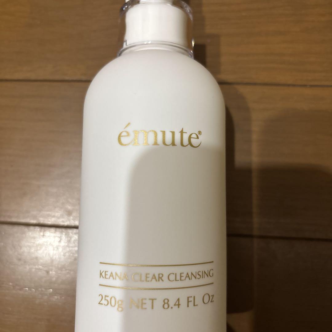 ◆新品◆エミューテ KEANA クリアクレンジング 毛穴 サロン専売品 250g エミューテアイテムの量、価格は？ 〈KEANAクリアクレンジング