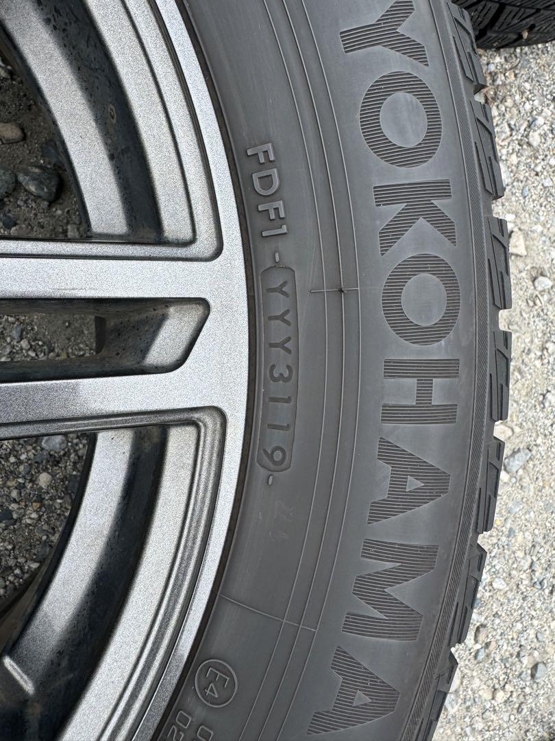 社外16インチ アルミホイール スタッドレスタイヤ付き215/60R16