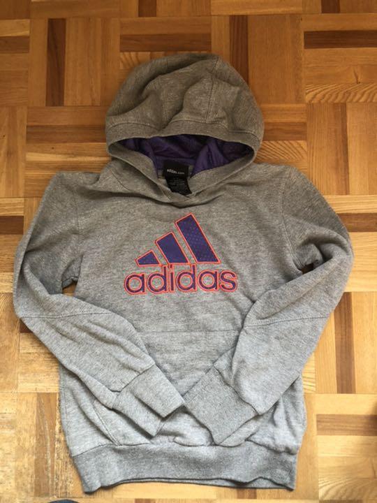 メルカリ Kids Adidas アディダス パーカー 1 130 トップス トレーナー 1 800 中古や未使用のフリマ メルカリ Kids Adidas アディダス パーカー 1 130 トップス トレーナー 1 800 中古や未使用のフリマ