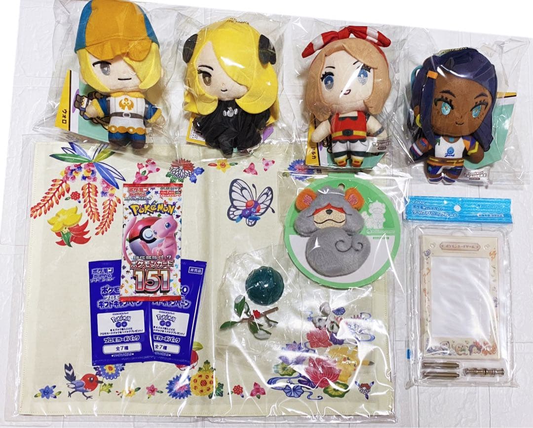 【新品レア】　ポケモン　ぬいぐるみ　マスコット　151 パック　ウォロ　シロナ