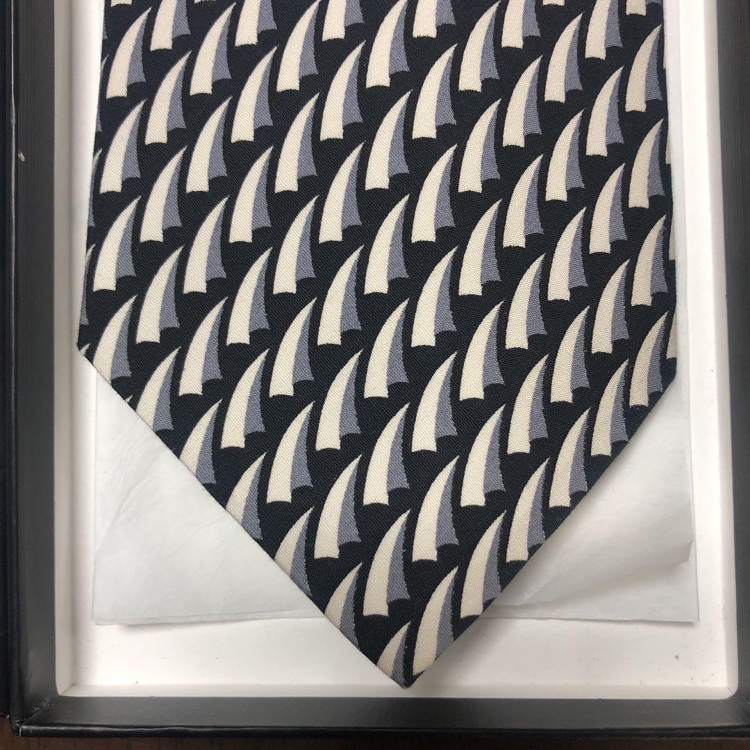 ブランドシ 極美品 ネクタイ 白黒 パターン柄 JBcXF-m62919318728 GUCCI グッチ きません