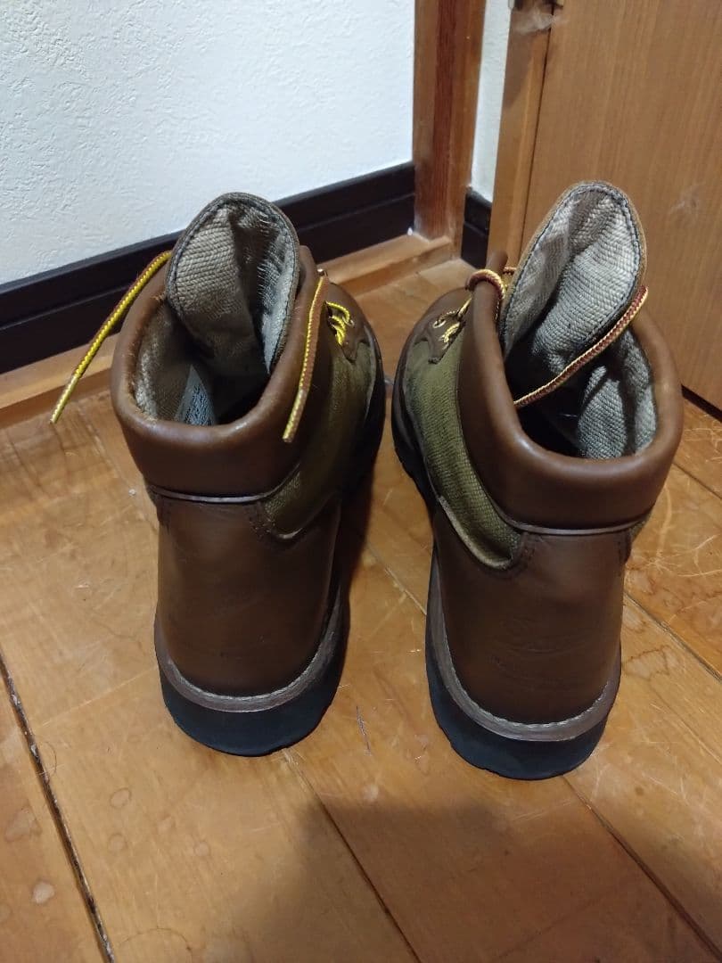 価格は安く ダナーライト 9EE ブーツ | mountaineerins.com