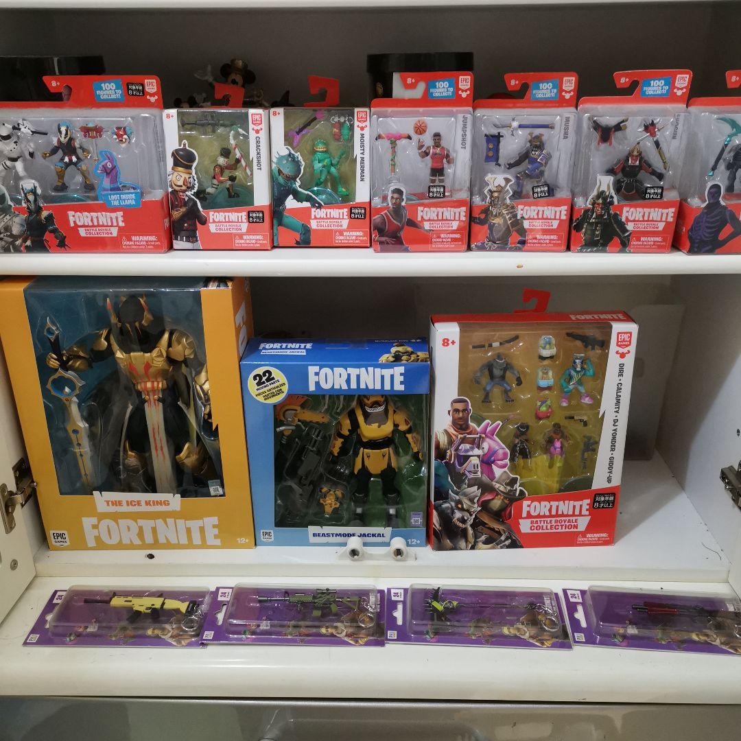 アクションフィギュア セットでのみ販売希望