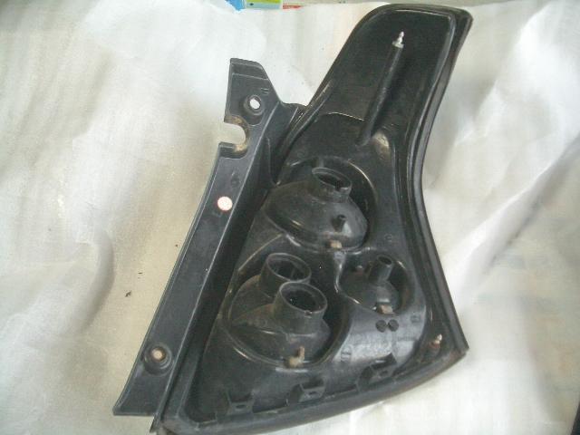 スズキ　スイフト テールランプ 社外　　ZC11S　ZD11S　ZC31S