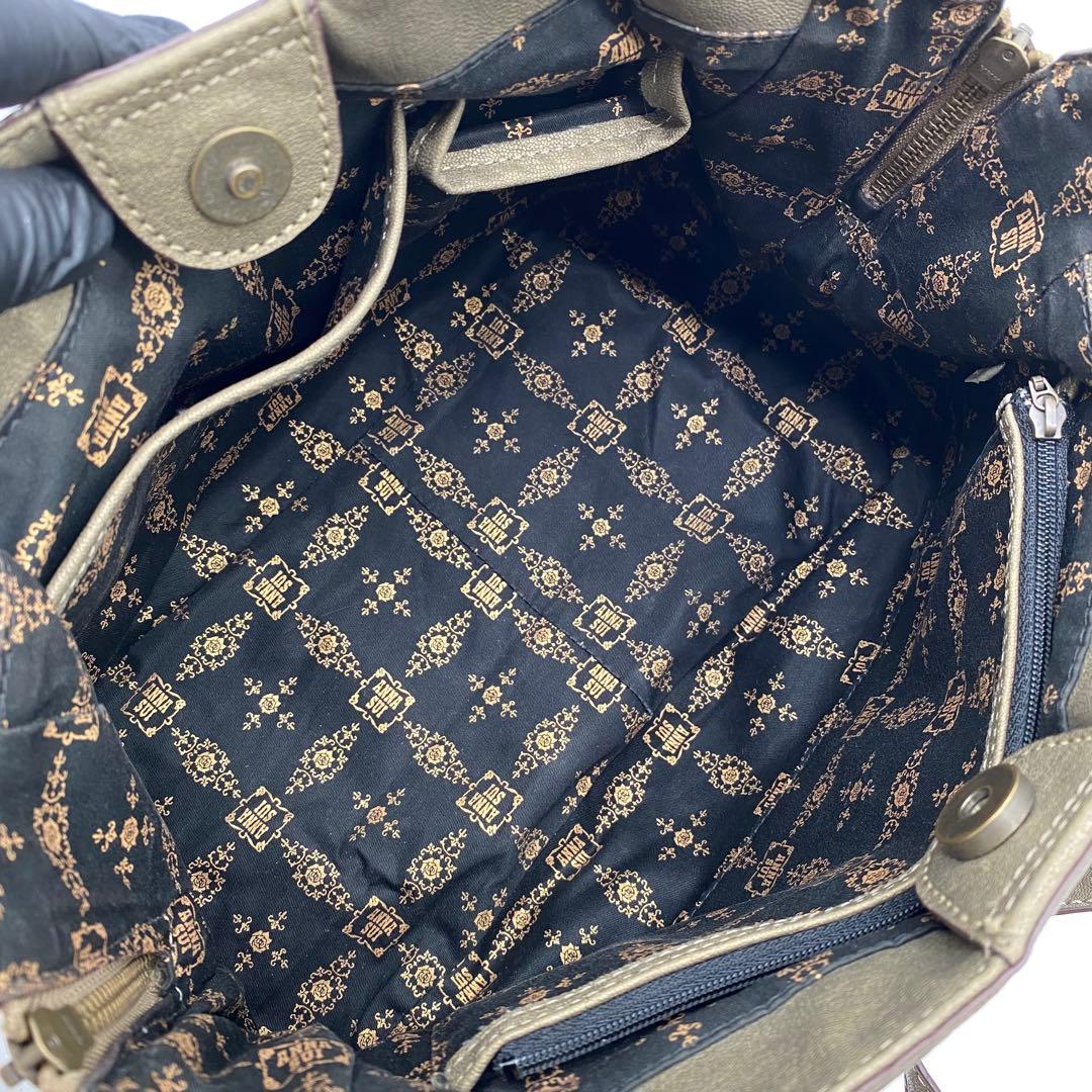 【良品】アナスイ トートバッグ 肩掛け レザー バタフライ チャーム カーキ