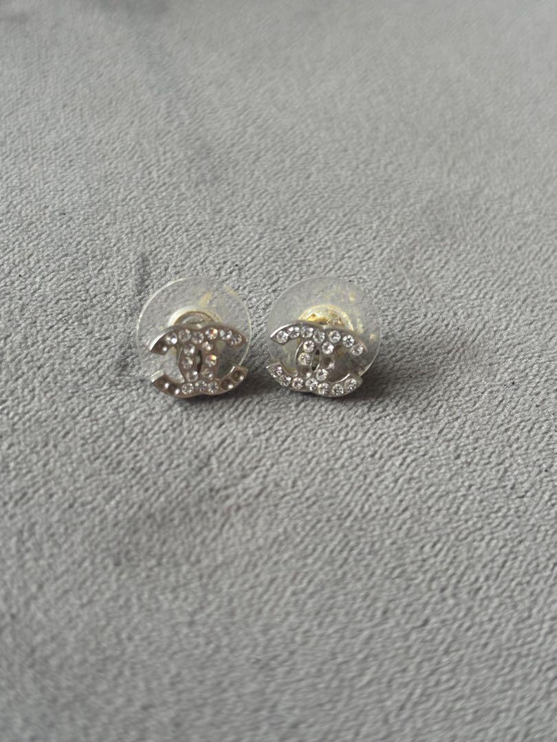 CHANEL CC ロゴピアス