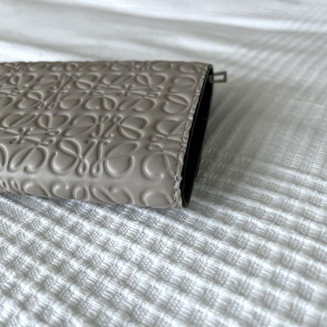 LOEWE 折りたたみ財布