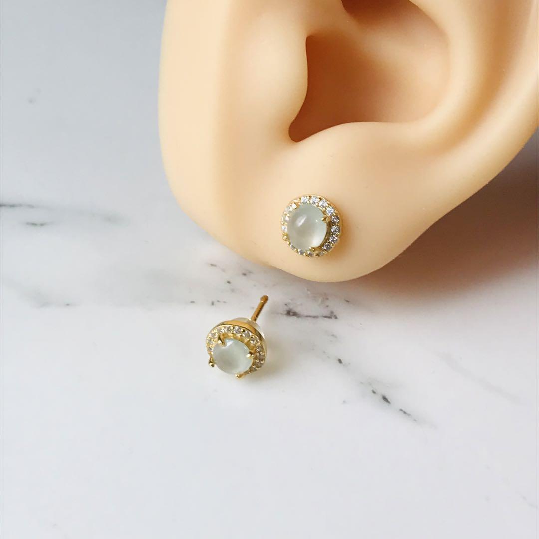 [P100-012] 翡翠　ピアス　天然石　ミャンマー産　s925 氷翡翠 P100-012] 翡翠 ピアス 天然石 ミャンマー産 s925 氷翡翠 - メルカリ
