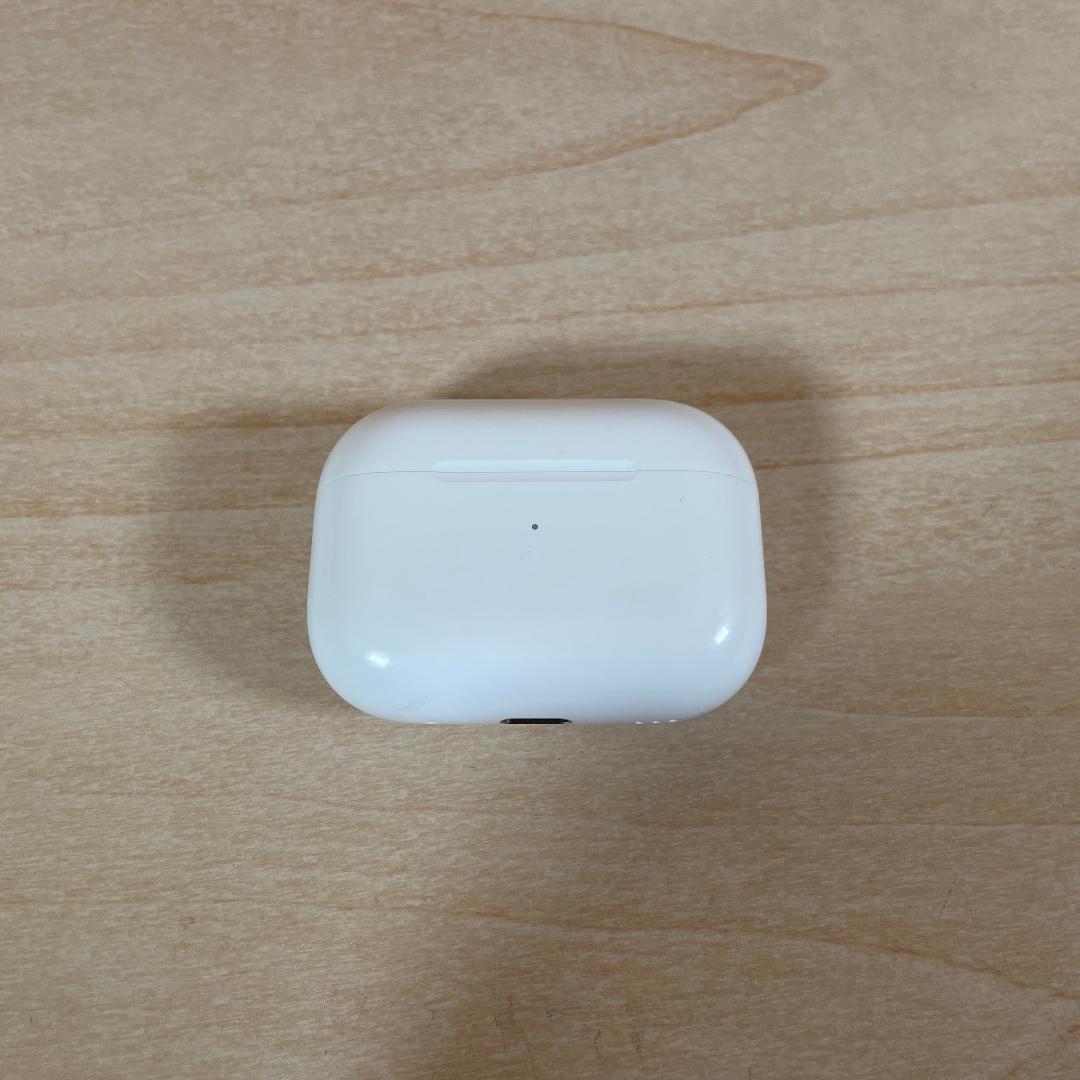 AirPods Pro 第2世代 A3048 充電ケース+両耳 付属品有り AirPods Pro 第2世代 A3048 充電ケース+両耳 付属品有り
