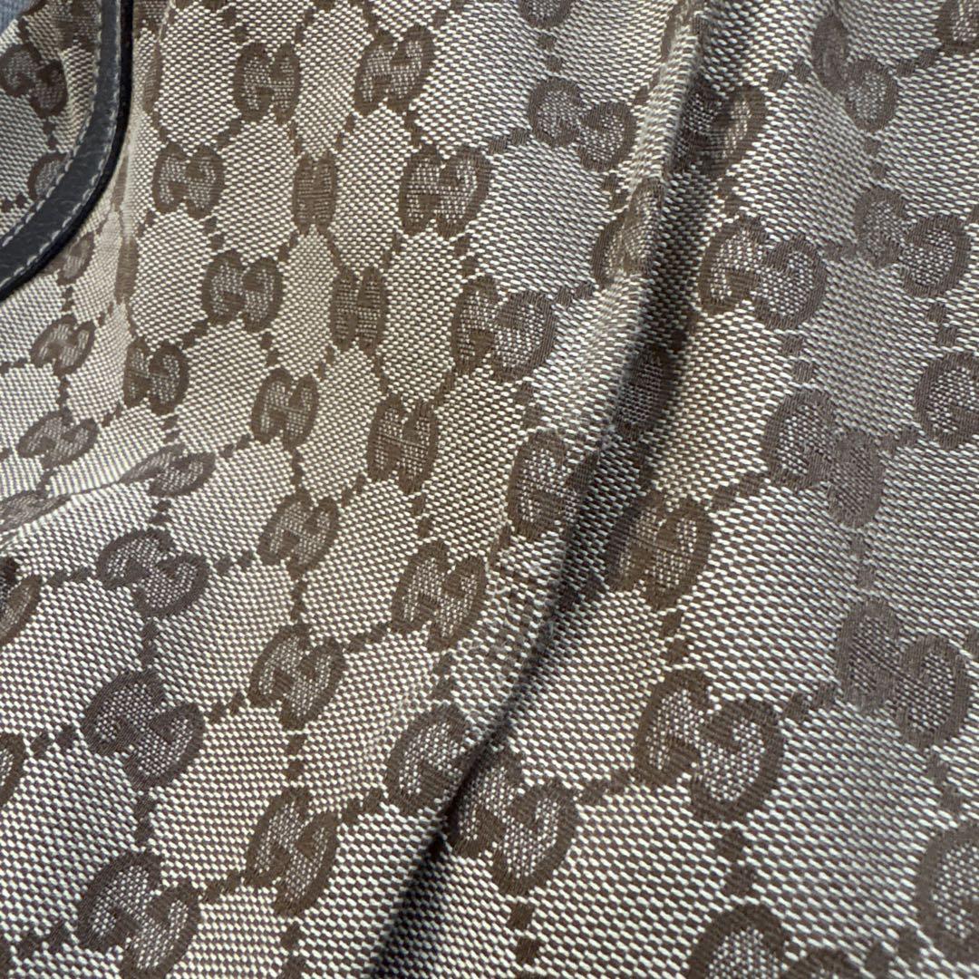 Gucci GGキャンバス ショルダーバッグ