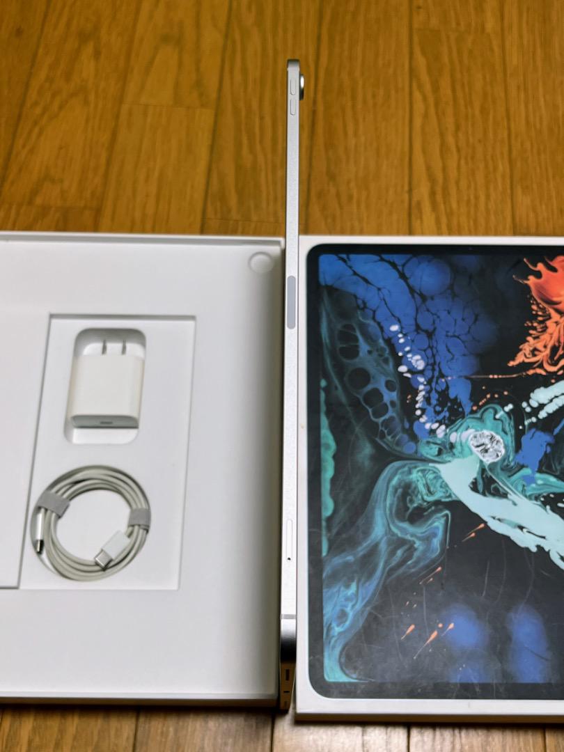 スペースグレイ 512GB