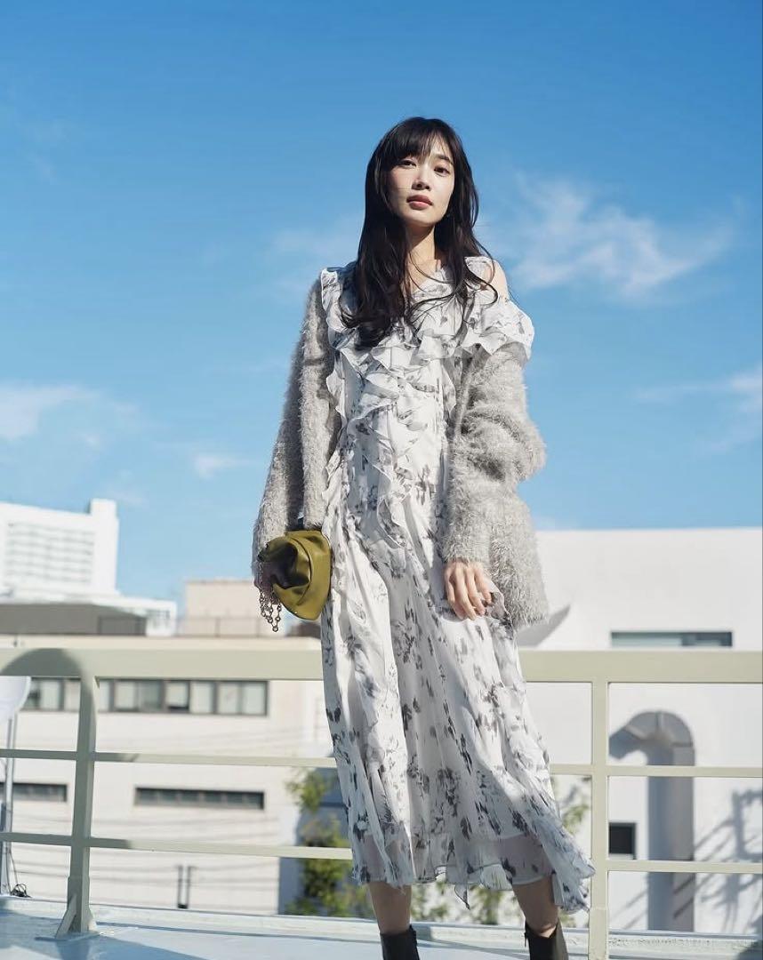 新品　マイストラーダ　シフォンワンピース