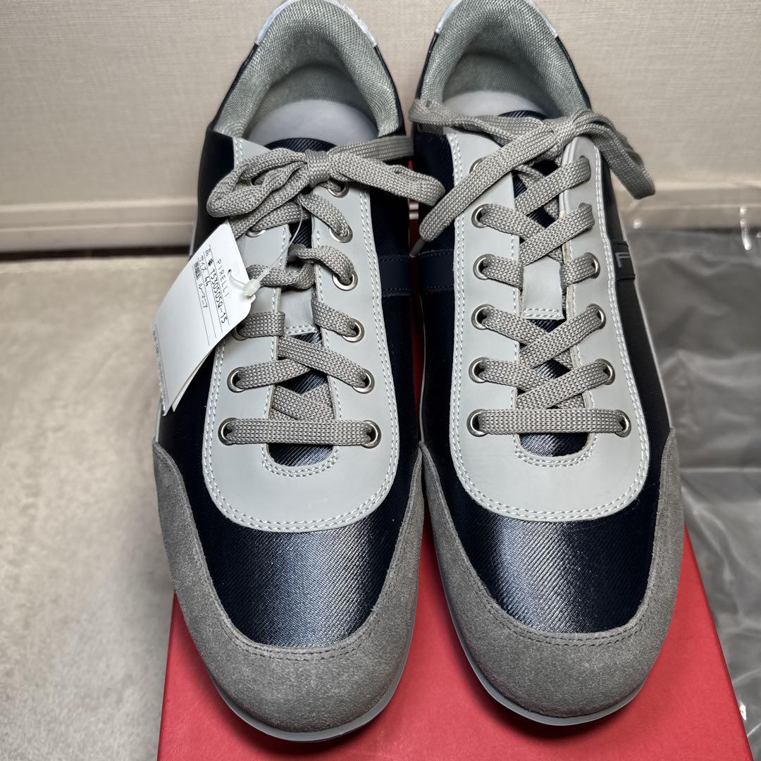 新品 タグ付 PIRELLI ペレリ グレー ネイビー 44 27センチ