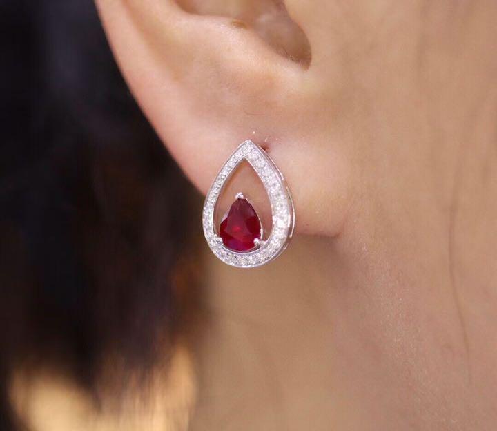 30%割引ホワイト系一番人気物 天然 ルビー ダイヤ ピアス1.35ct k18 f ピアス(両耳用) アクセサリーホワイト系-WWW.PIZZERIAGAUDI.IT 30%割引ホワイト系一番人気物 天然 ルビー ダイヤ ピアス1.35ct k18 f ピアス(両耳用) アクセサリーホワイト系-WWW.PIZZERIAGAUDI.IT
