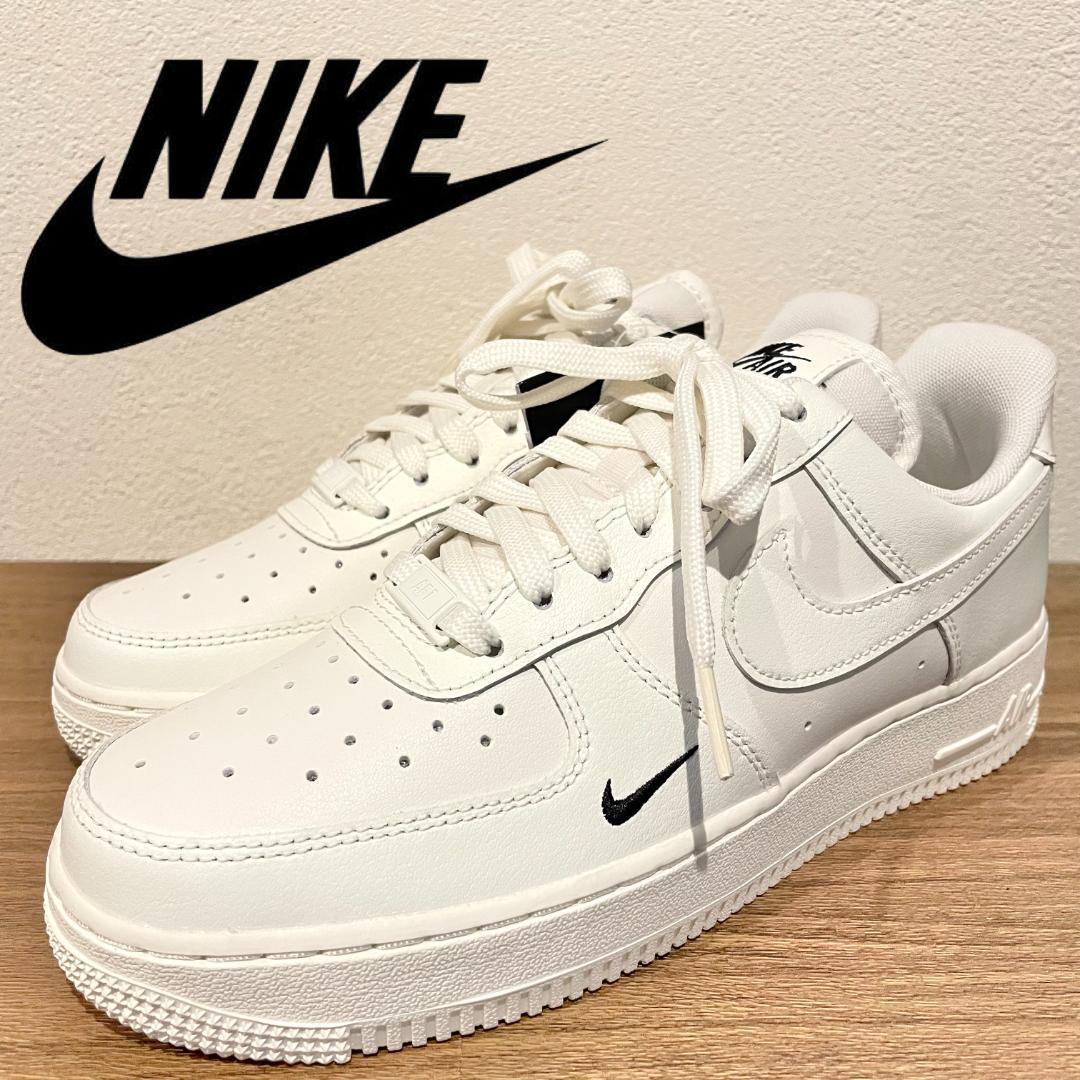 NIKE W AIR FORCE 1 \'07 ESS ナイキエアフォースワン