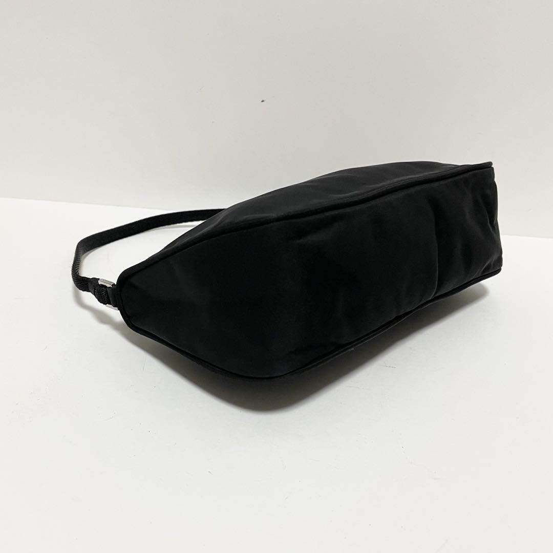 1円/美品○PRADA プラダ 三角ロゴプレート アクセサリーポーチ