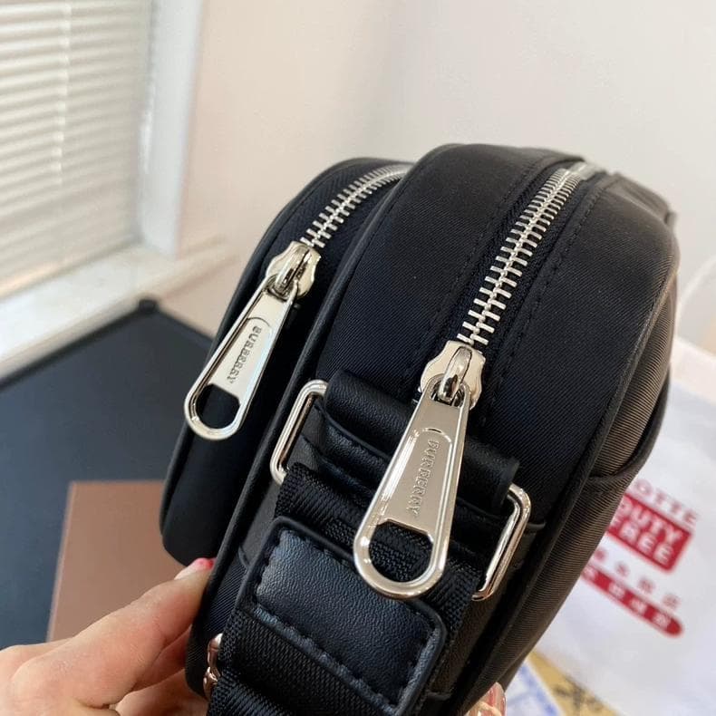 Burberry ショルダーバッグ