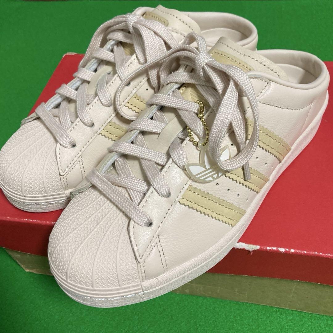 ‼️新品‼️アディダス ミュール スリッポン ベージュ 22.5cm