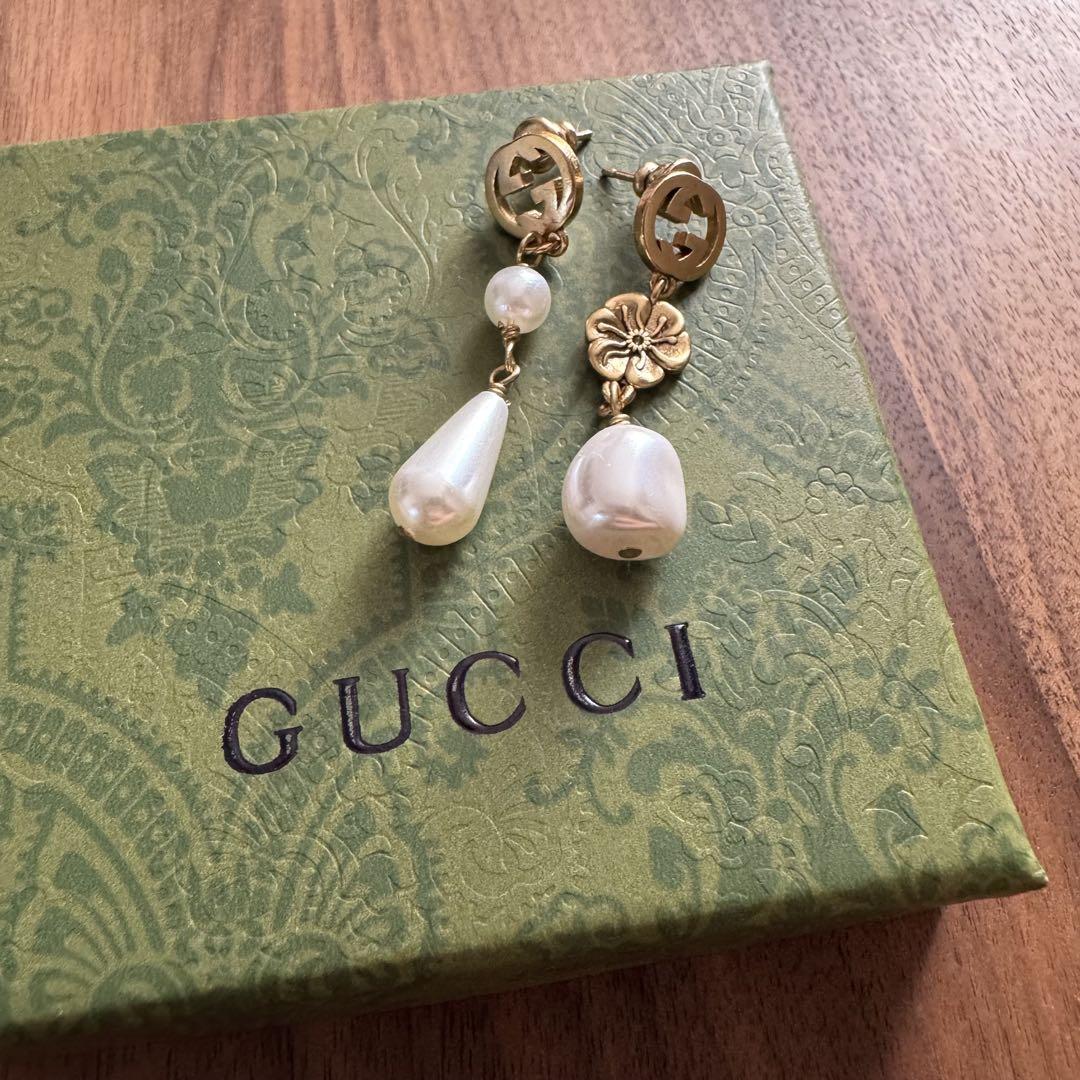 美品【GUCCI】グッチ インターロッキングG フラワーパール ピアス