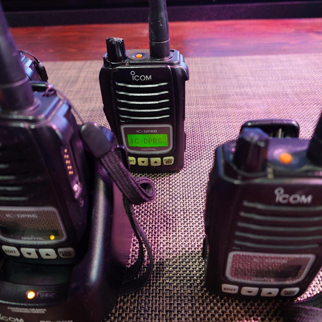 ICOM IC-DPR6 4台 専用充電台BC-208 1台 ICOM IC-DPR6 4台 専用充電台BC-208 1台