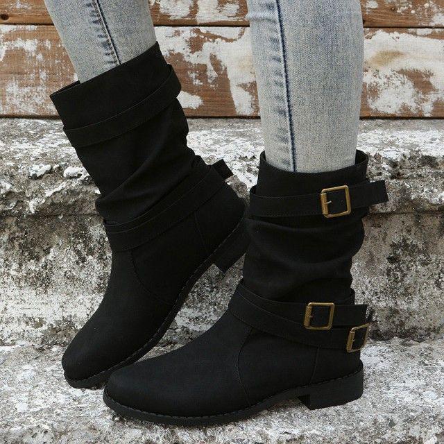 黒のバックル付きエンジニアブーツ 黒いバックル付きエンジニアブーツ - メルカリ