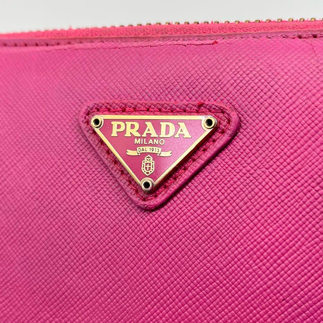 PRADA 長財布 ラウンドファスナー トライアングルロゴ サフィアーノレザー