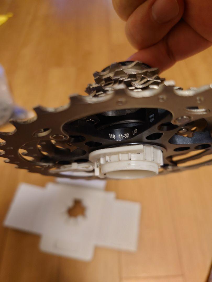 SHIMANO CS-R8000 11速カセットスプロケット 11-32T