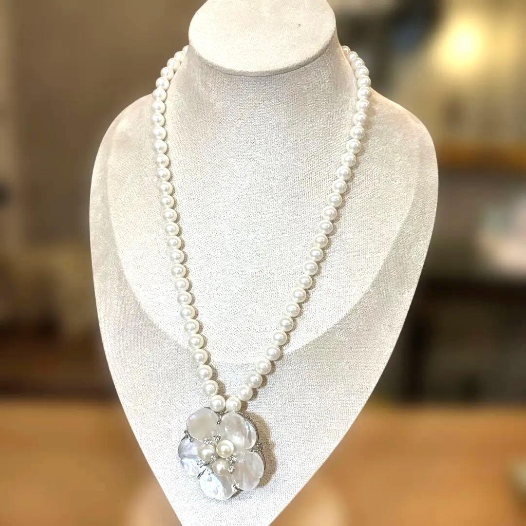 貝パール白蝶貝フラワーモチーフネックレス