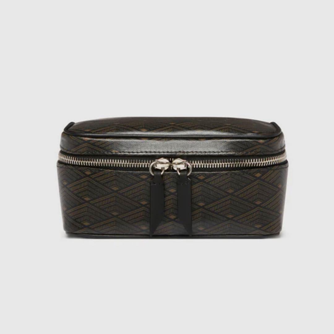 未使用 METIER LONDON トラベルケース ポーチ 未使用 METIER LONDON トラベルケース ポーチ - メルカリ