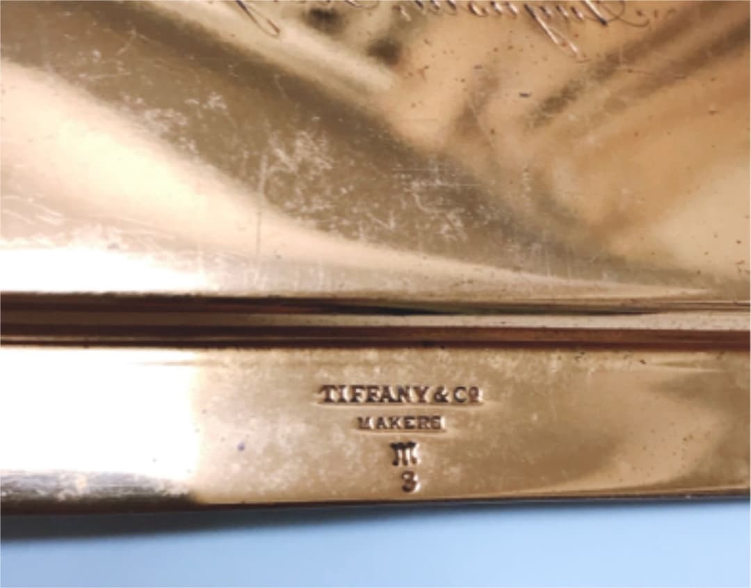 セール 登場から人気沸騰 Tiffany ティファニー写真たて Tiffany刻印