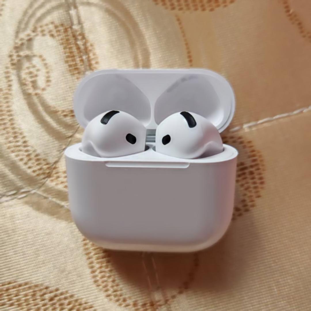 AirPods 4 【非搭載】