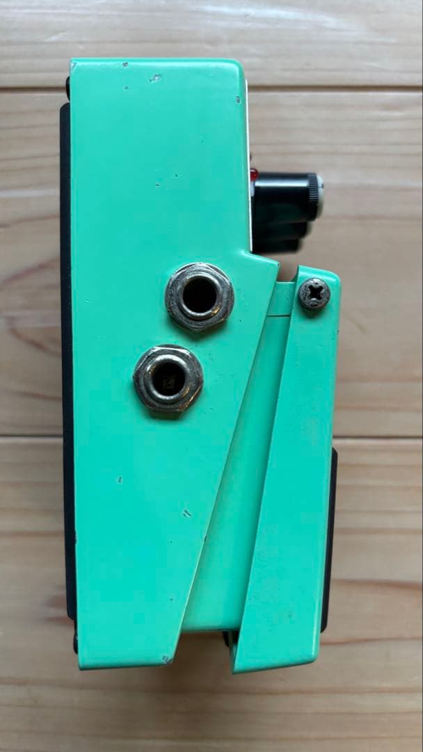 BOSS PN-2 Tremolo/Pan BOSS PN-2 Tremolo/Pan