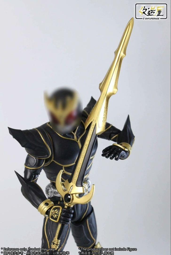 真骨彫クウガ アルティメットフォームの武器と武器持ち手