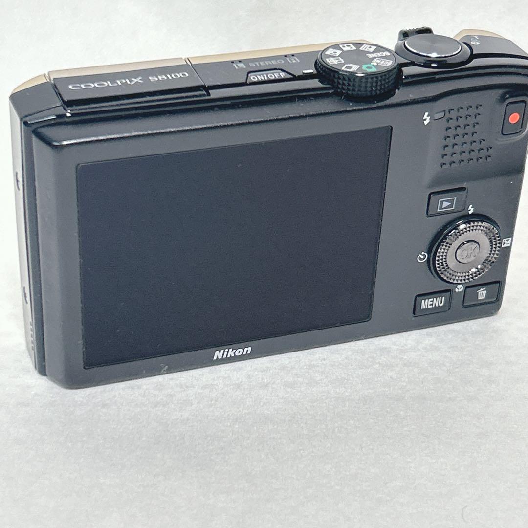極美品　Nikon COOLPIX S8100 ゴールド