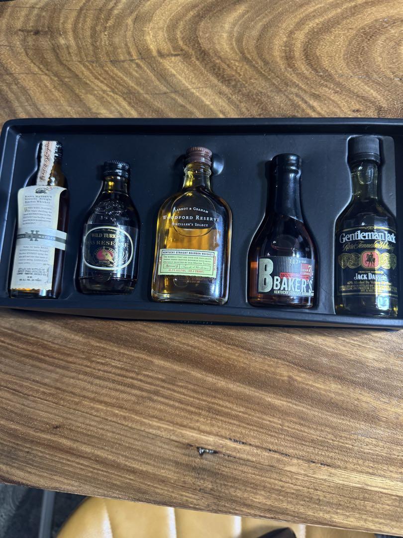 Premium American Whiskies セット　ミニボトル