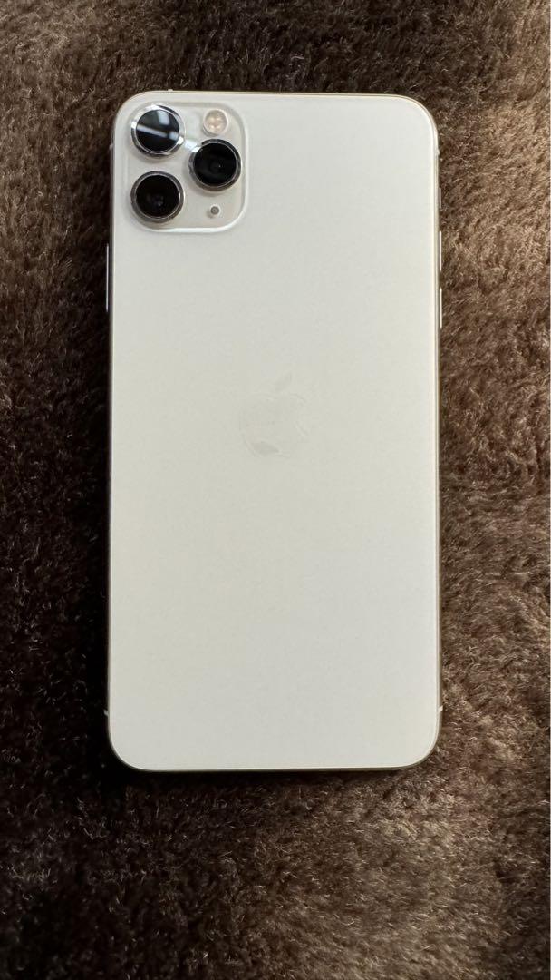 iPhone 11 Pro Max シルバー 256 GB SIMフリー
