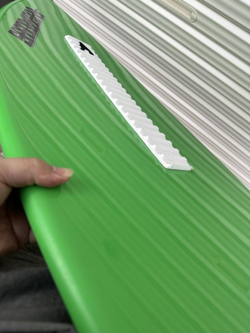 【送料込・専用ケース付】スキムボード　スピアヘッド 送料込・専用ケース付】スキムボード スピアヘッド