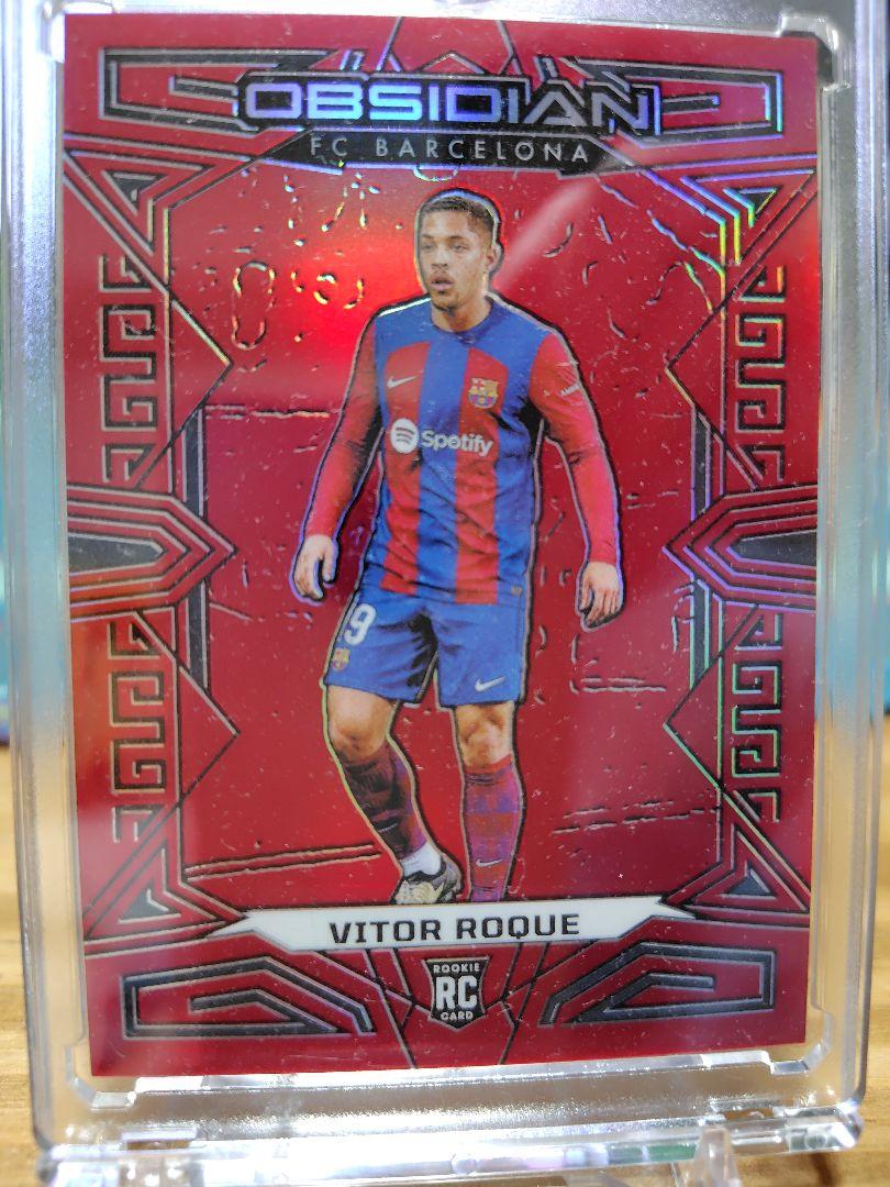 爆買い！ オブシディアンサッカー panini ヴィトール・ロケ 10 RCカード スポーツ選手
