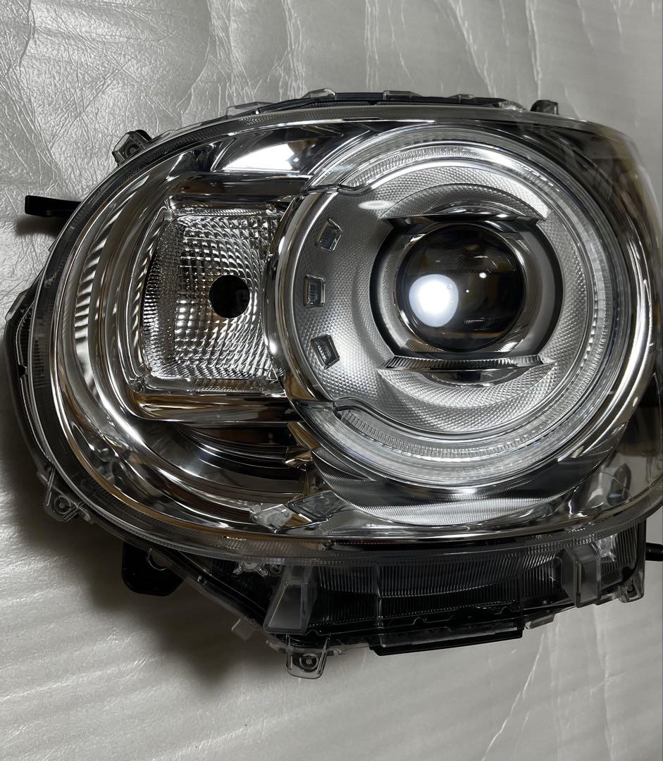 ムーヴキャンバス　LEDヘッドライト　左
