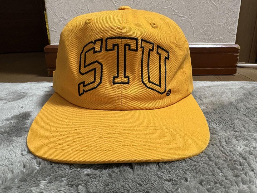 STUSSY イエローキャップ