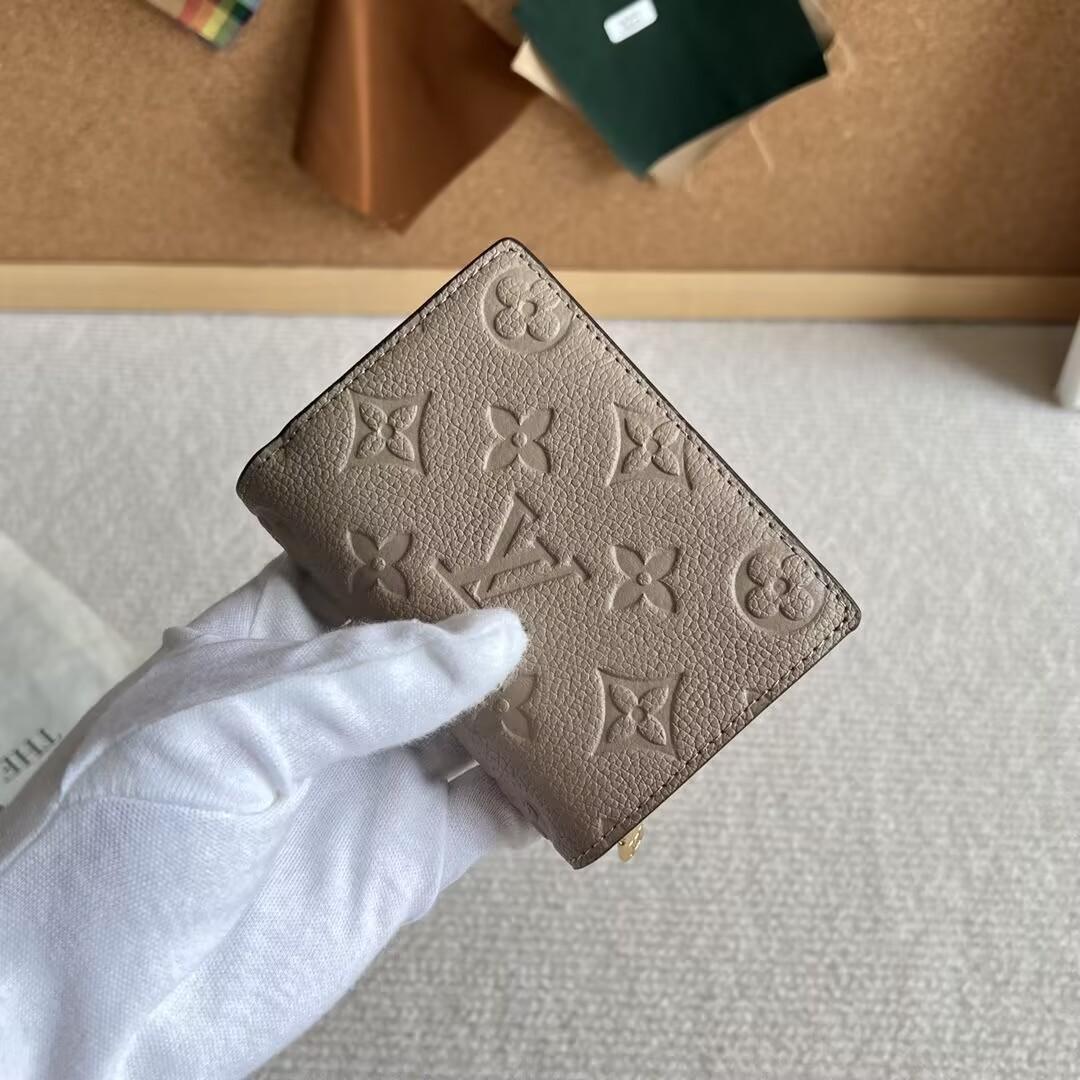 ルイヴィトン LOUIS VUITTON ポルトフォイユクレア 二つ折り財布