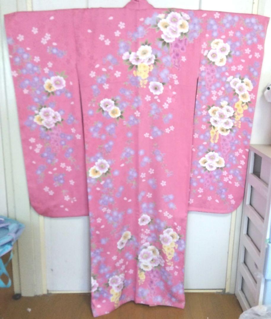 美品 正絹 中振袖 成人式 二十歳の式典 卒業式 記念写真 花 刺繍 ピンク