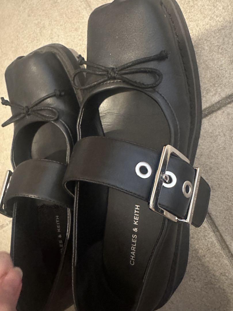 CHARLES & KEITH スクエアトゥ ボウバックルメリージェーン