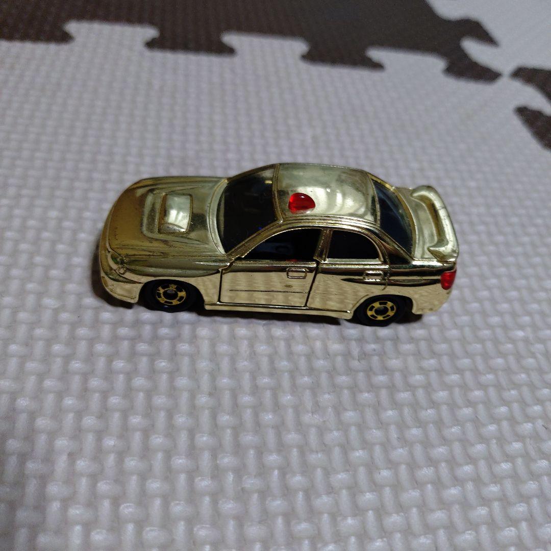 トミカ　覆面パトカー　金