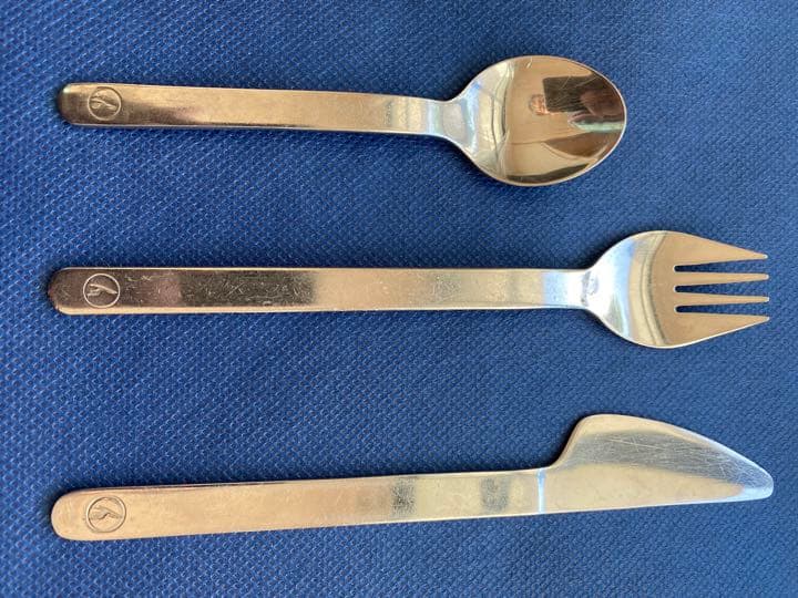 最大77%OFFクーポン 新品未使用 廃盤品 ゴールド仕上げ 薔薇のスプーン