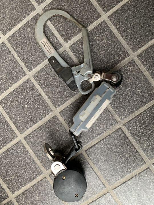 えておりま ポリマーギヤ 常時巻取リール式胴ベルト型墜落制止用器具用着脱ランヤード xjobZ-m63113335993 ロック