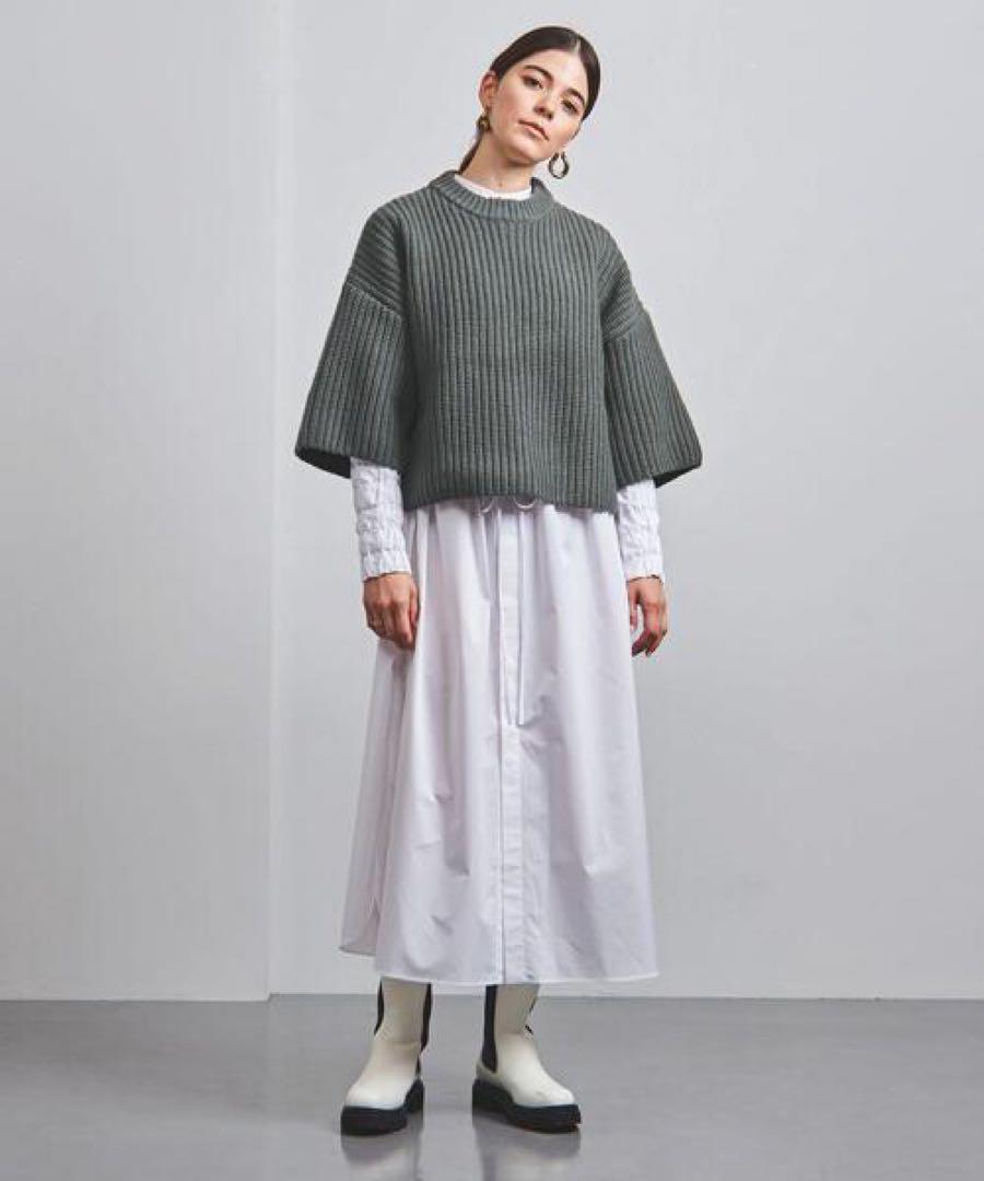 人気のクリスマスアイテムがいっぱい！ 美品】HYKE ハイク RIBBED CROP TOP グレー - メルカリ トップス