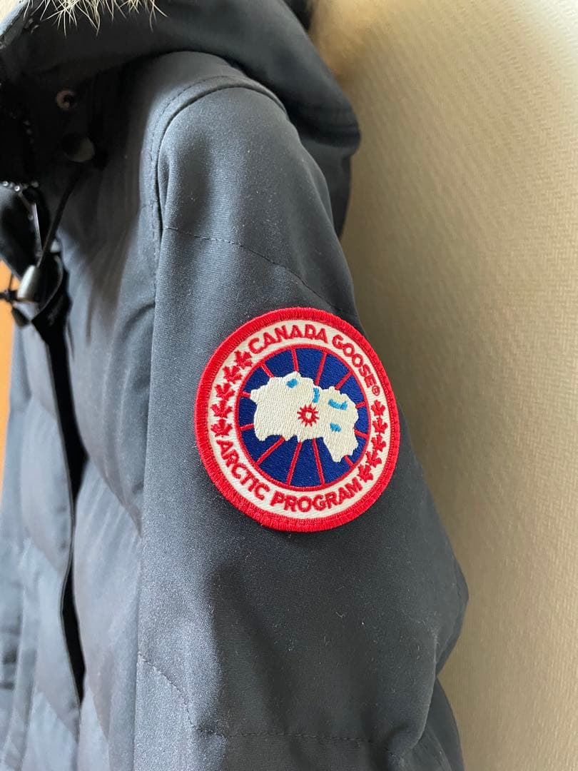 カナダグース CANADA GOOSE マッケンジー レディース Mサイズ カナダグース CANADA GOOSE マッケンジー レディース Mサイズ